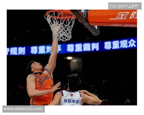 上海篮球队以74分领跑邀请赛积分榜展现强劲实力