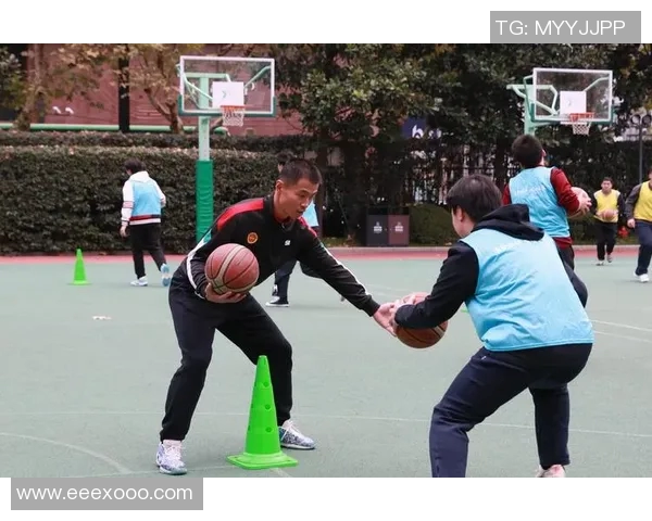 武汉篮球队进攻策略全解析：从战术布局到球员配合的深度剖析