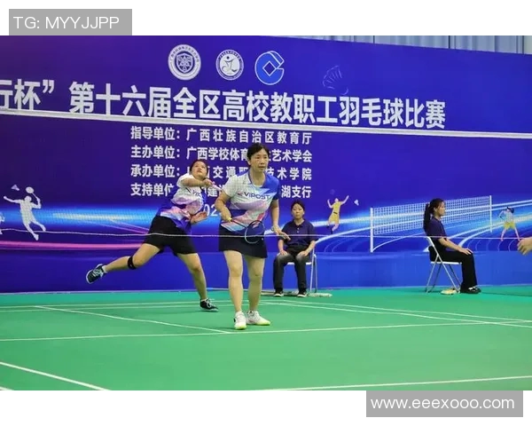 羽毛球配合实力大比拼深圳羽毛球队荣获全国第三名佳绩